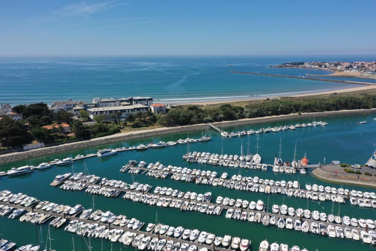 Un Appartement Sur La Marina De St-Gilles 생 질 크루아 드 비 외부 사진