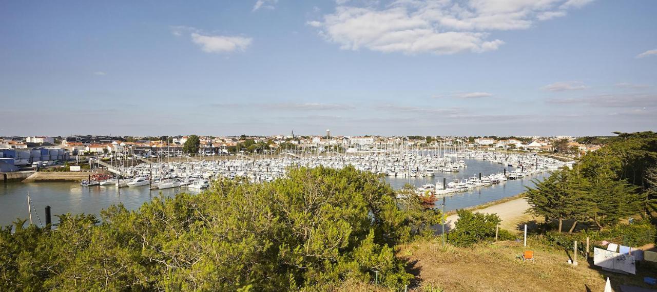 Un Appartement Sur La Marina De St-Gilles 생 질 크루아 드 비 외부 사진